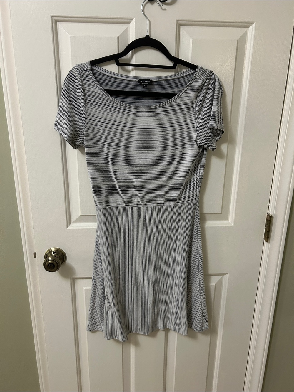 Reserved Light Grey Striped Short-Sleeve Mini Dress
